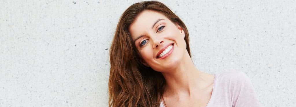 woman at a med spa near plainfield receiving a microneedling facial near joliet