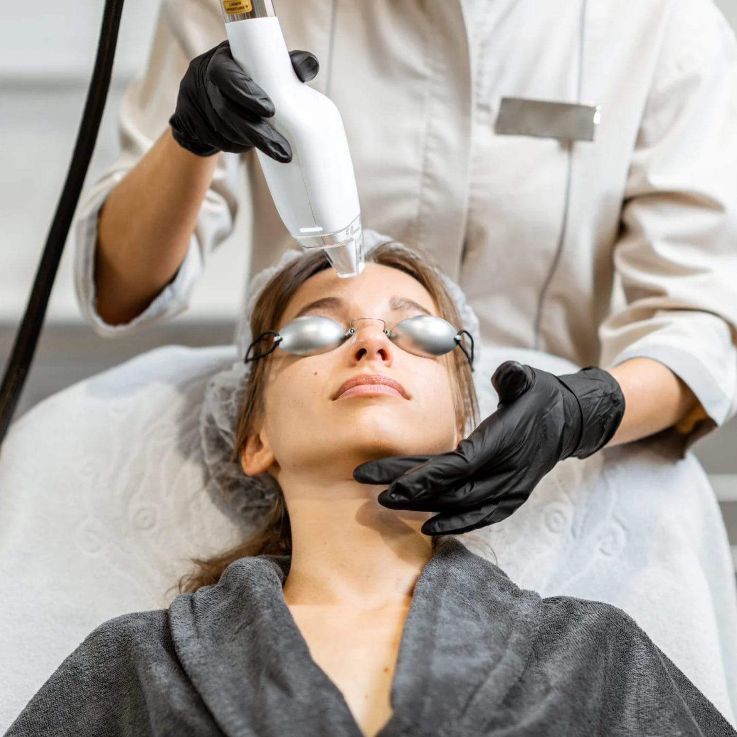 Patient getting skin care with the lutronic lasemd laser for wrinkle free skin