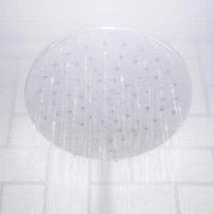 hot shower can affect skin health