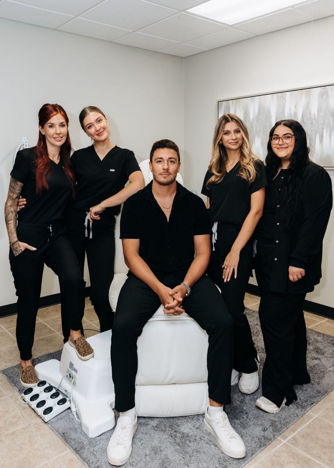 group photo of the dream team at dream med spa in plainfield illinois